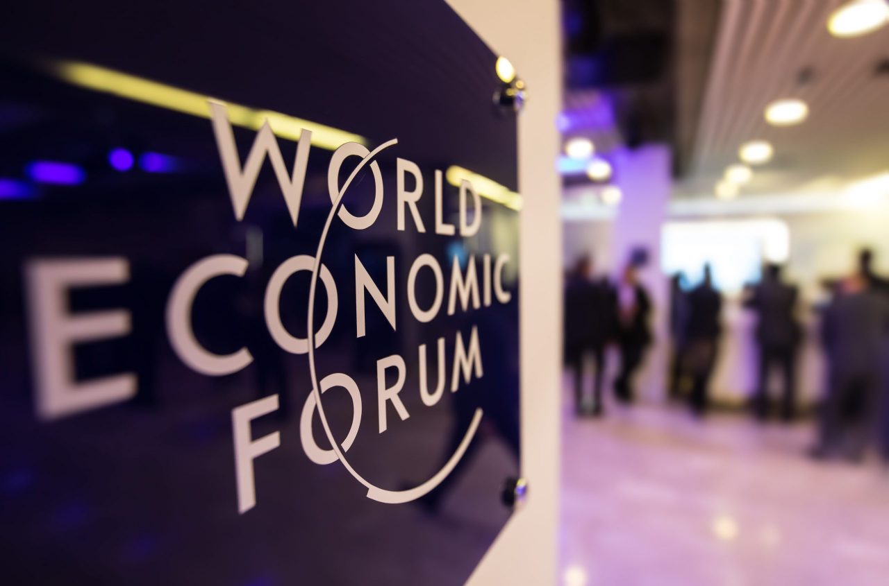 A high-level Bahraini delegation Participates in WEF 2023