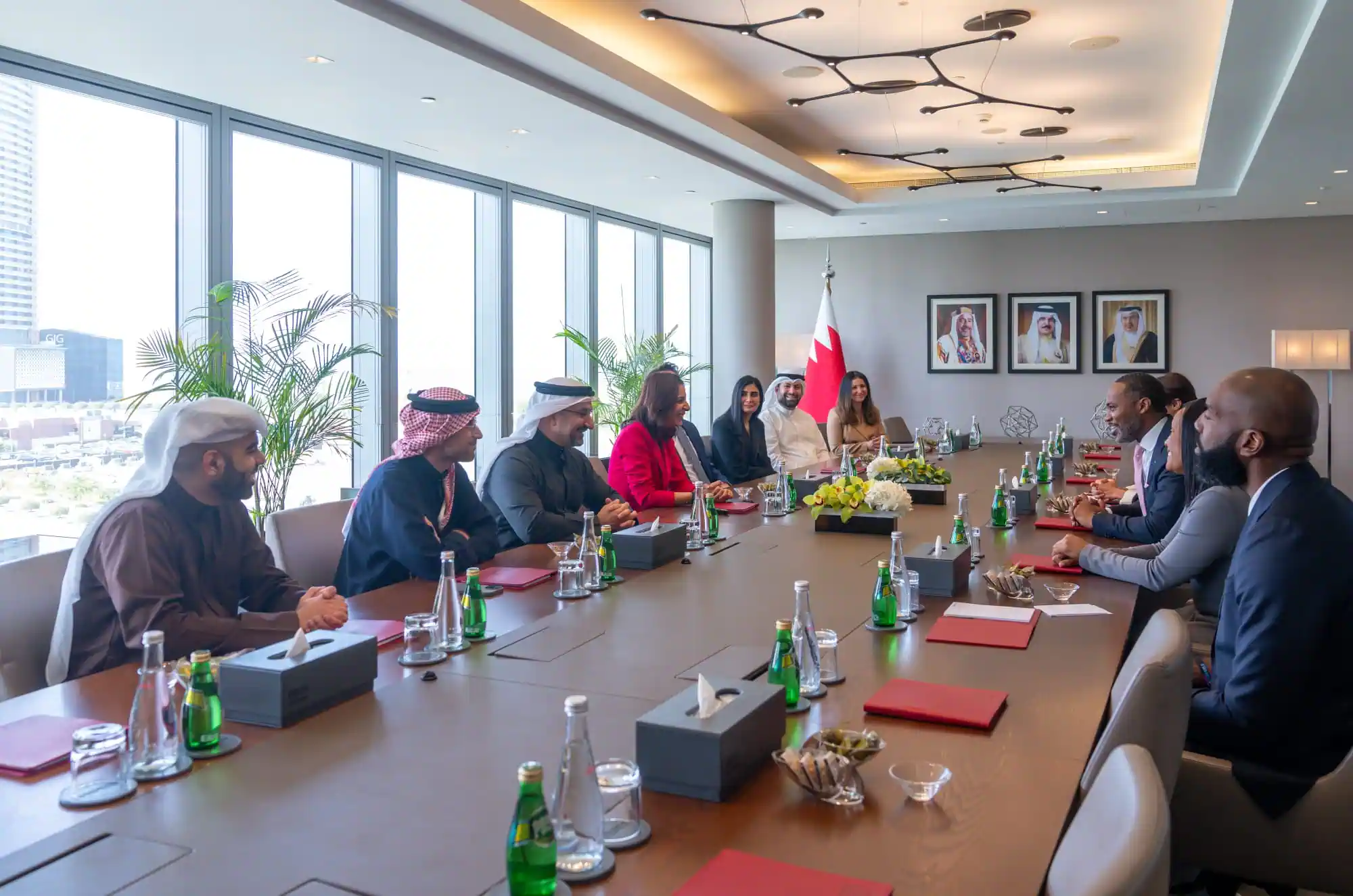 As Part of His Official Visit to the Kingdom of Bahrain, Premier of Bermuda Visits the Bahrain Economic Development Board  